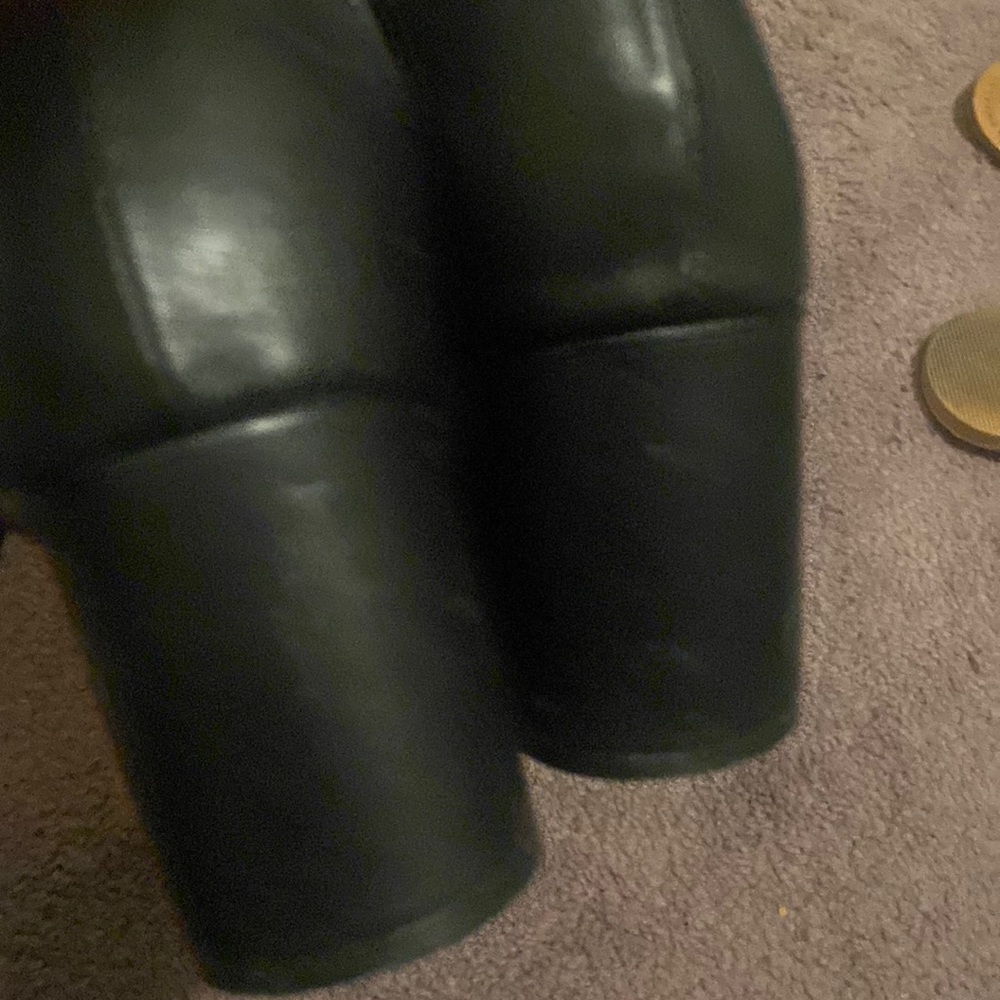 Black shoes for gift just  pay shipping fees